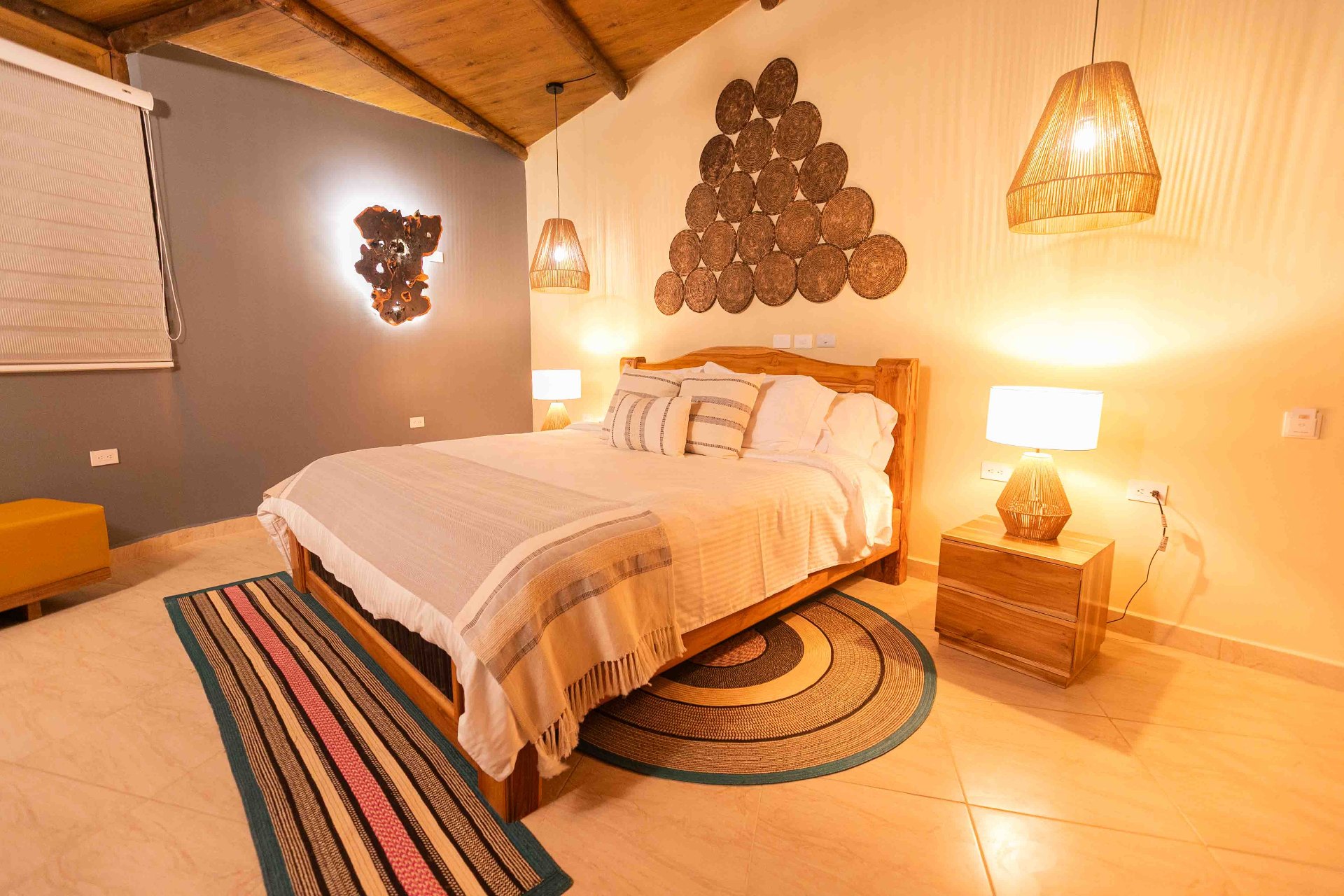 Habitación boutique con cama king en Marahuaco Beach House